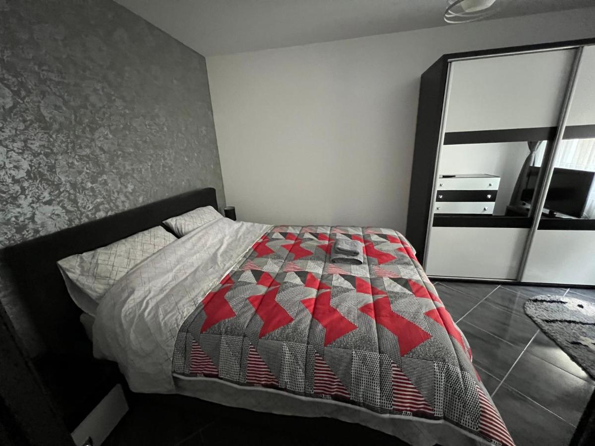 Apartament Spatios, Zona Centrala In Iasi Apartment Luaran gambar